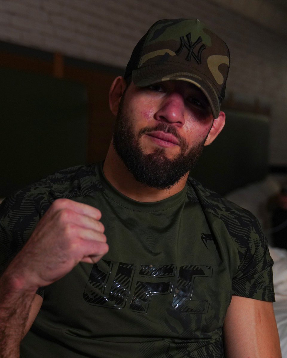 imavov1's tweet photo. Désolé tout le monde, je voulais tellement gagner mais il a été meilleur dans ce combat. Félicitations à Sean et son équipe.

Je vais apprendre de ce combat, et revenir plus fort comme à chaque fois. Merci à tous ceux qui nous ont donné de la force cette semaine. 🙏 https://t.co/iZVP5mpvsX