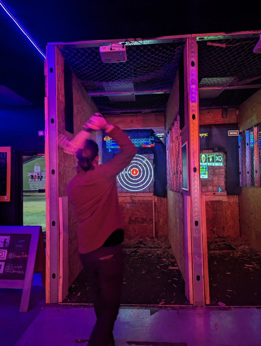 MeghannLChapman's tweet photo. Saturday night ax kicking. https://t.co/lZQJI1Z22H