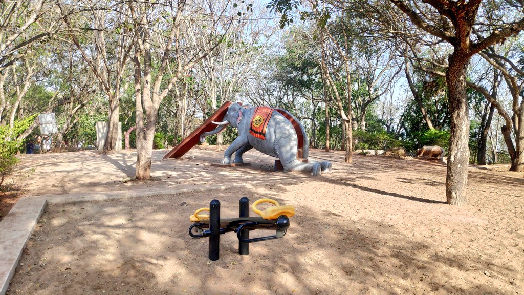 Namma_HD's tweet photo. Elephant 🐘 Slide of Nruptunga Betta
ಬೆಟ್ಟ ದ ಆನೆ 🐘
#Nostalgia
#ChildhoodFriends
#ChildhoodDays
#KidsOf90s https://t.co/EK4x15dDCT