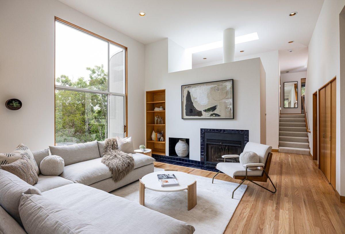 mollyslist's tweet photo. Modern, peaceful, architectural dream, soaring ceilings, walls of glass.... Indeed happy buyers in the Springhill neighborhood! Lafayette, CA. Just Sold.
#Lafayette #RealEstate #MODERN #architecture https://t.co/X6SlGVDGzU
