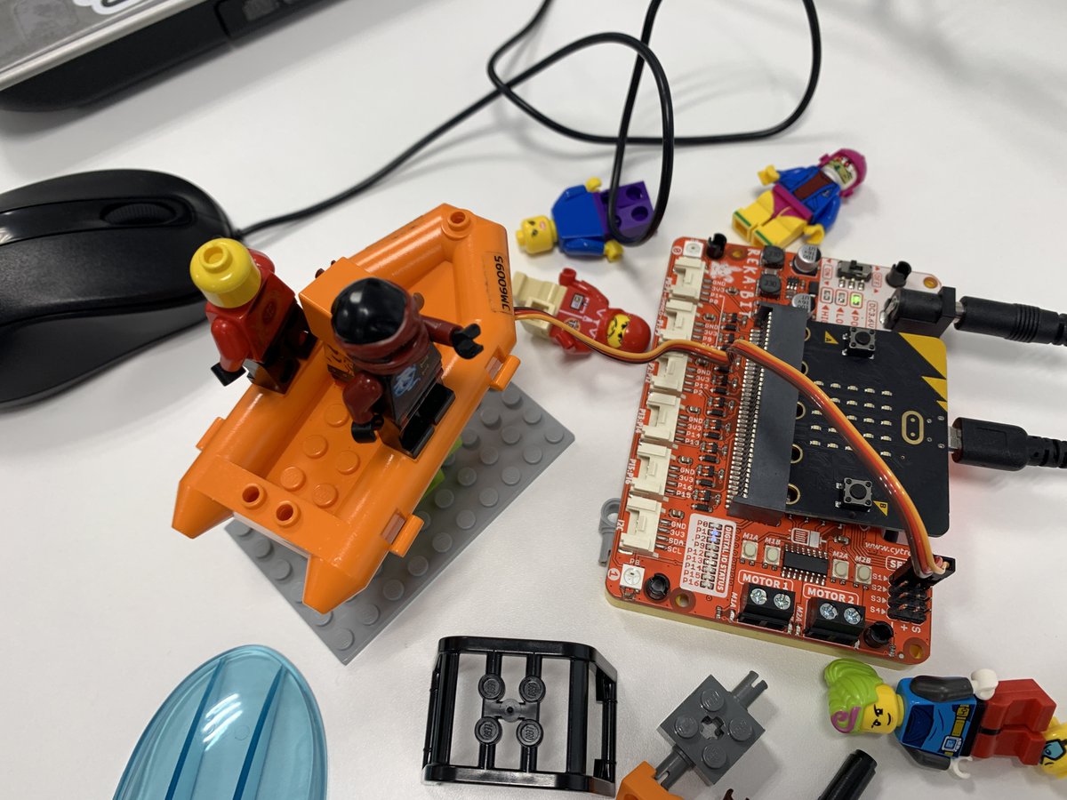 CoderDojoNago's tweet photo. 2023年1月15日、名護市産業支援センターで、プログラミング体験会を開催しました。
2人の参加がありました。
https://t.co/xMlP26UUc7
#progate #microbit #Lego #Rekabit https://t.co/qsf1QqdMRp