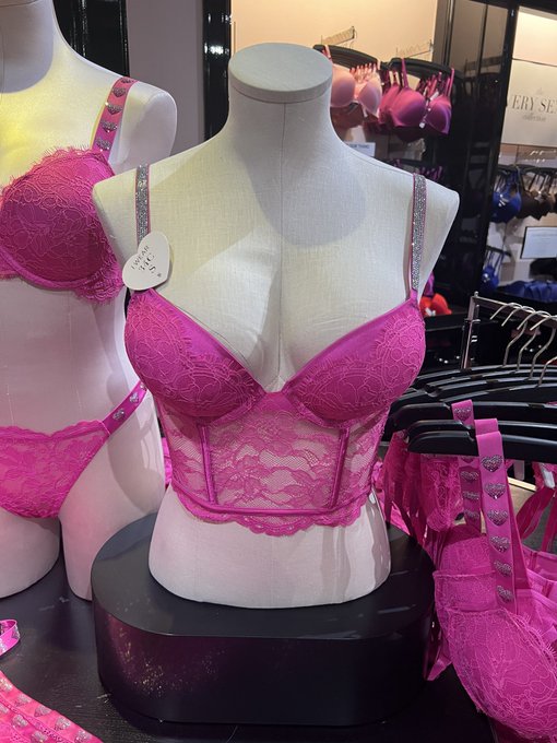 i want! who can i model these for? 🤭 https://t.co/bwNwx6ywHM<a href="/tag/happybirthdaynicki"class="tags"><span>#happybirthdaynicki</span></a>