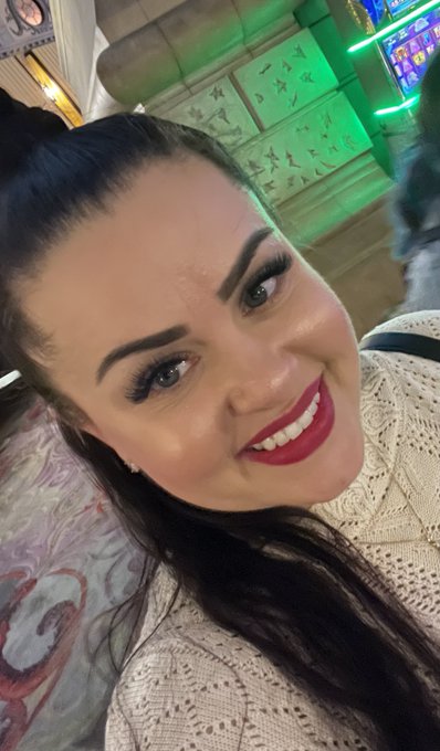 I need a boyfriend that will buy me all the things I want. https://t.co/m7qKpwEvRc