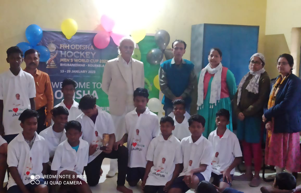 niranjankar's tweet photo. @ChildJajpur
Children of Utkal Balashram, Jajpur witnessing Hockey World Cup 2023 at newly constructed Hockey stadium https://t.co/pi9t6e0Cdt