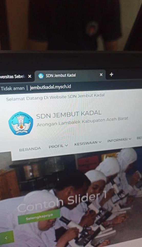 rezagroho's tweet photo. 🧔🏻‍♂️: anaknya sekolah dimana pak ? https://t.co/Z3CWs6h1pF