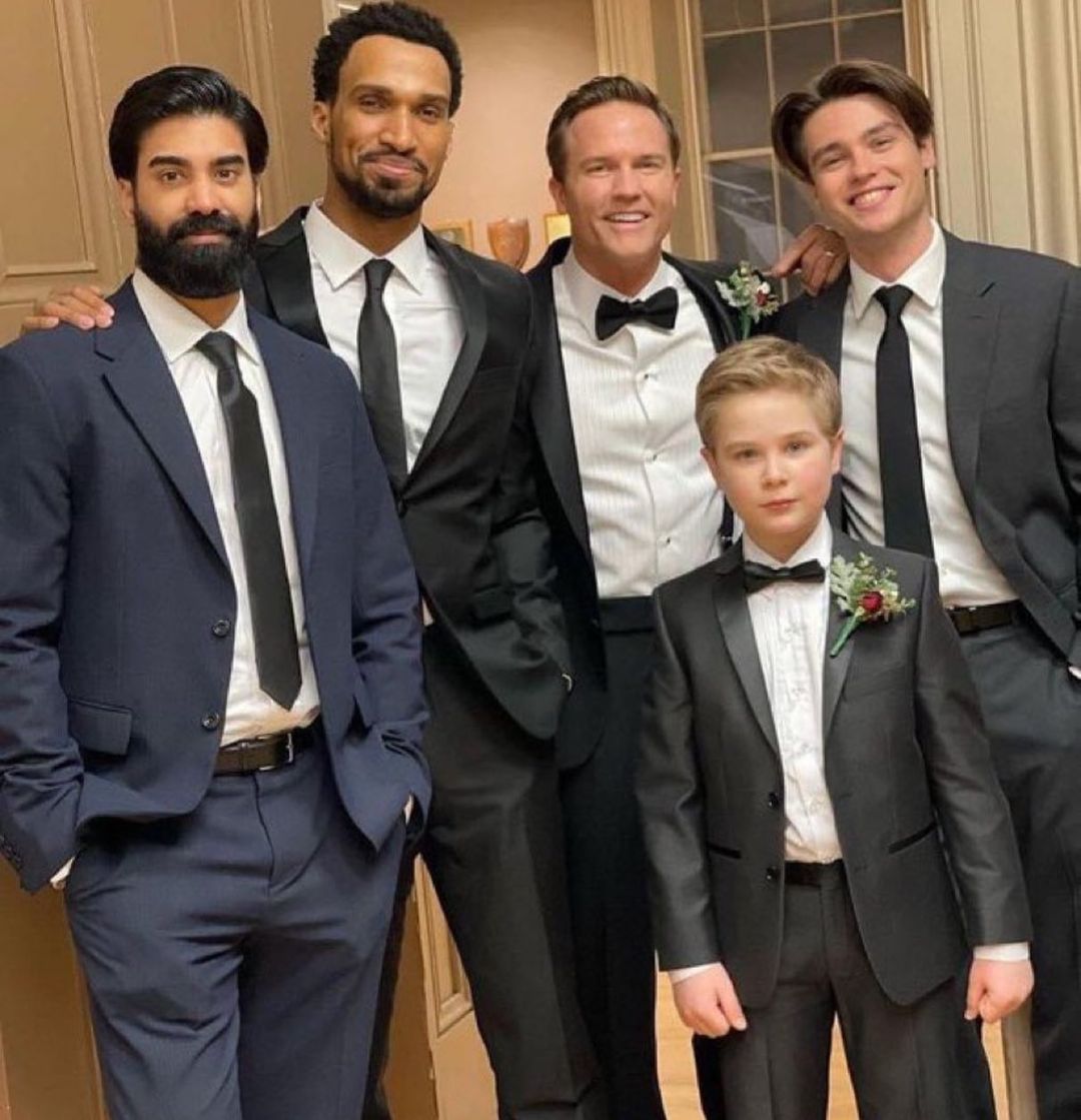 gngnetflixtv's tweet photo. Too much talent in one photo https://t.co/p0Y2iskYYb