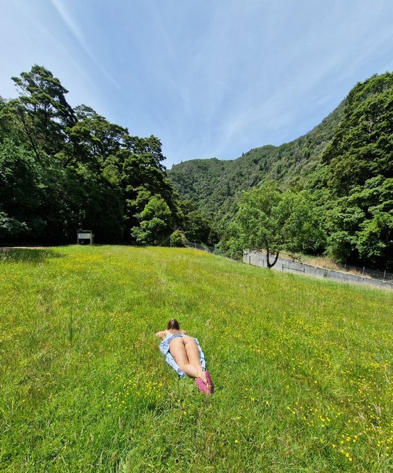 I've had the most amazing month away.. saw my mum, stroked the new grey hairs on my original dog, went<a href="/tag/teaandcrumpets"class="tags"><span>#teaandcrumpets</span></a>