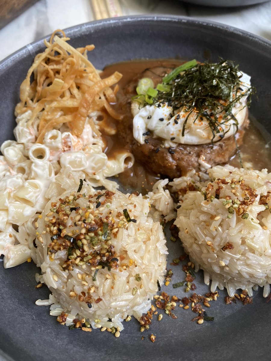 tawitter1011's tweet image. ブランチにカフェ巡り
お勧めされたこちら雰囲気よきでした。
ロコモコも美味しい🥑
#OUTPOST