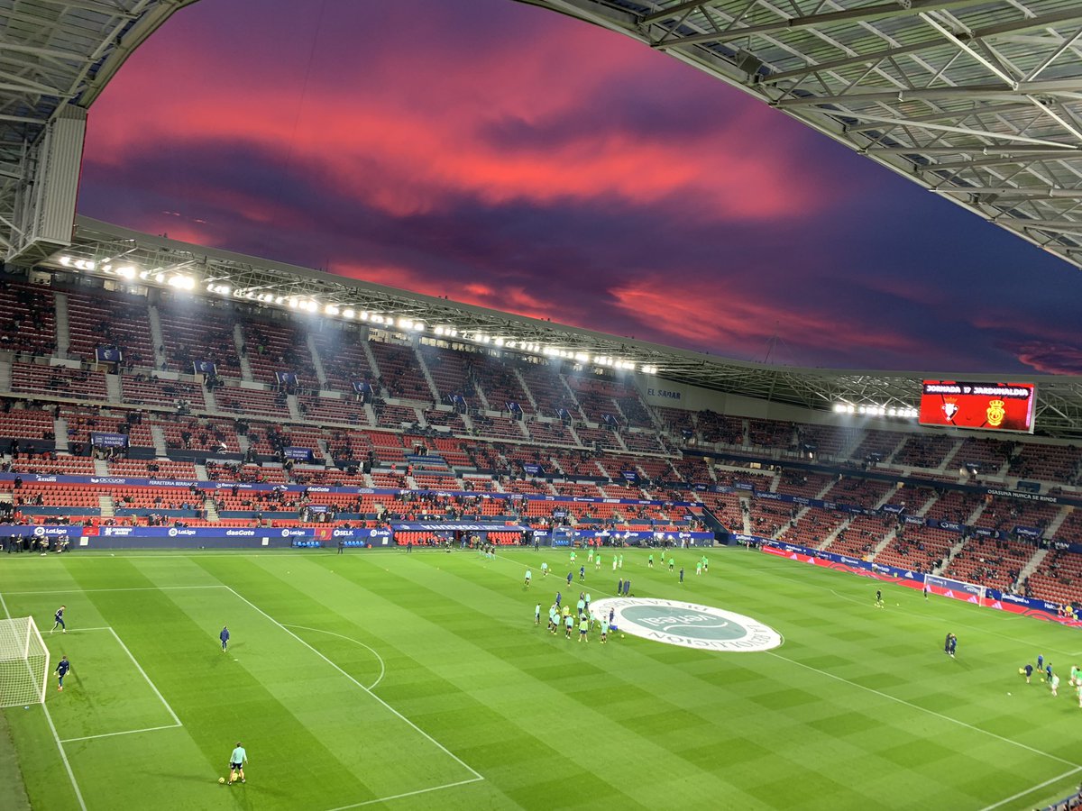 IgnacioAramen's tweet photo. @RubenGarcia14 @Osasuna Cierto!! Hasta en el cielo de El Sadar hay @Osasuna https://t.co/WHbtkTavSk