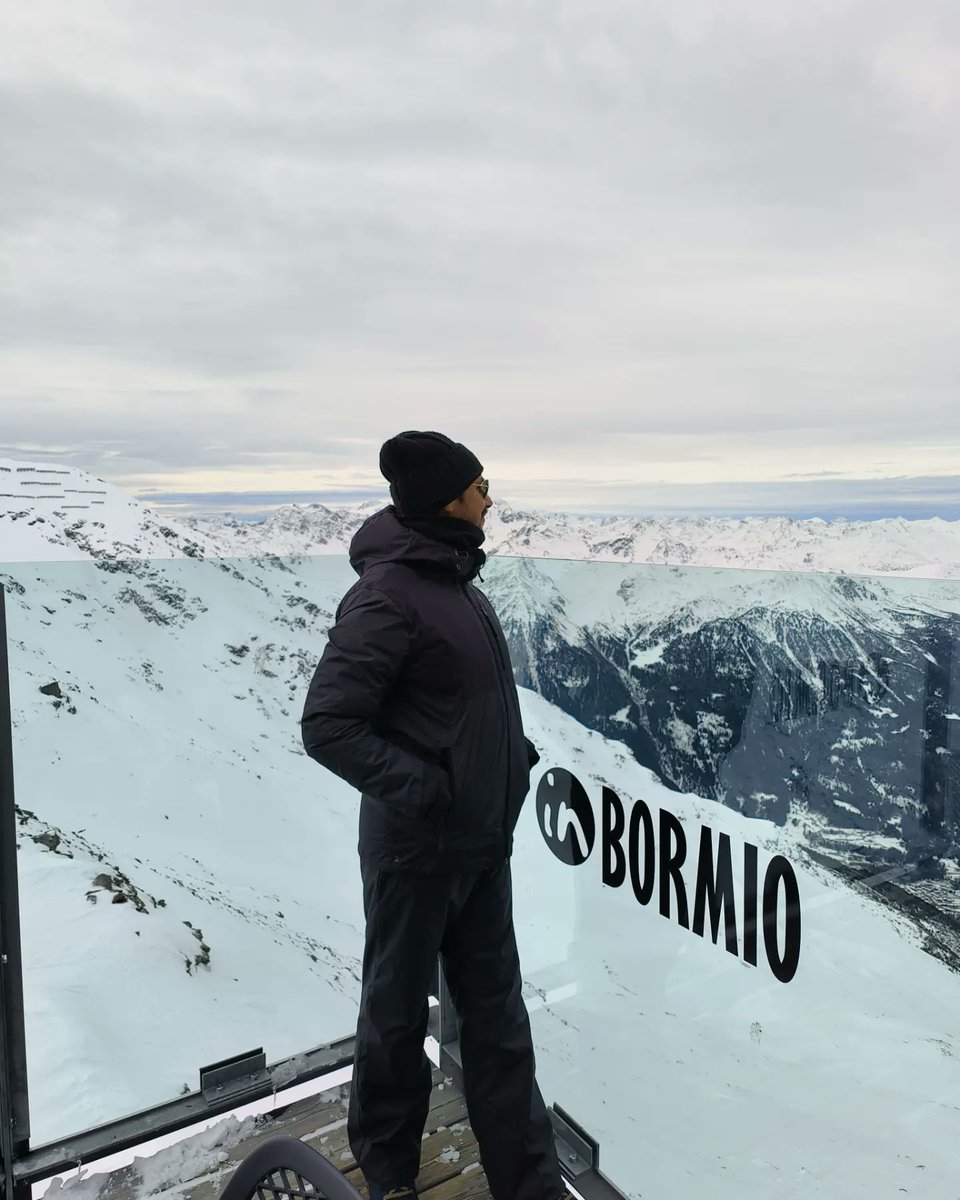 salvo872012's tweet photo. Happy Birthday 36 Anni 🥳🥰❄️☃️
#snow  #Bormio #montagne #sky #happybirthday #weekend #vacancy #love #relax https://t.co/IEyeoBkBlG