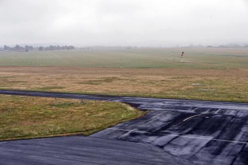 Début des travaux cet été pour la #centralesolaire de l’aéroport de #Valenciennes-Denain lavoixdunord.fr/1278680/articl…