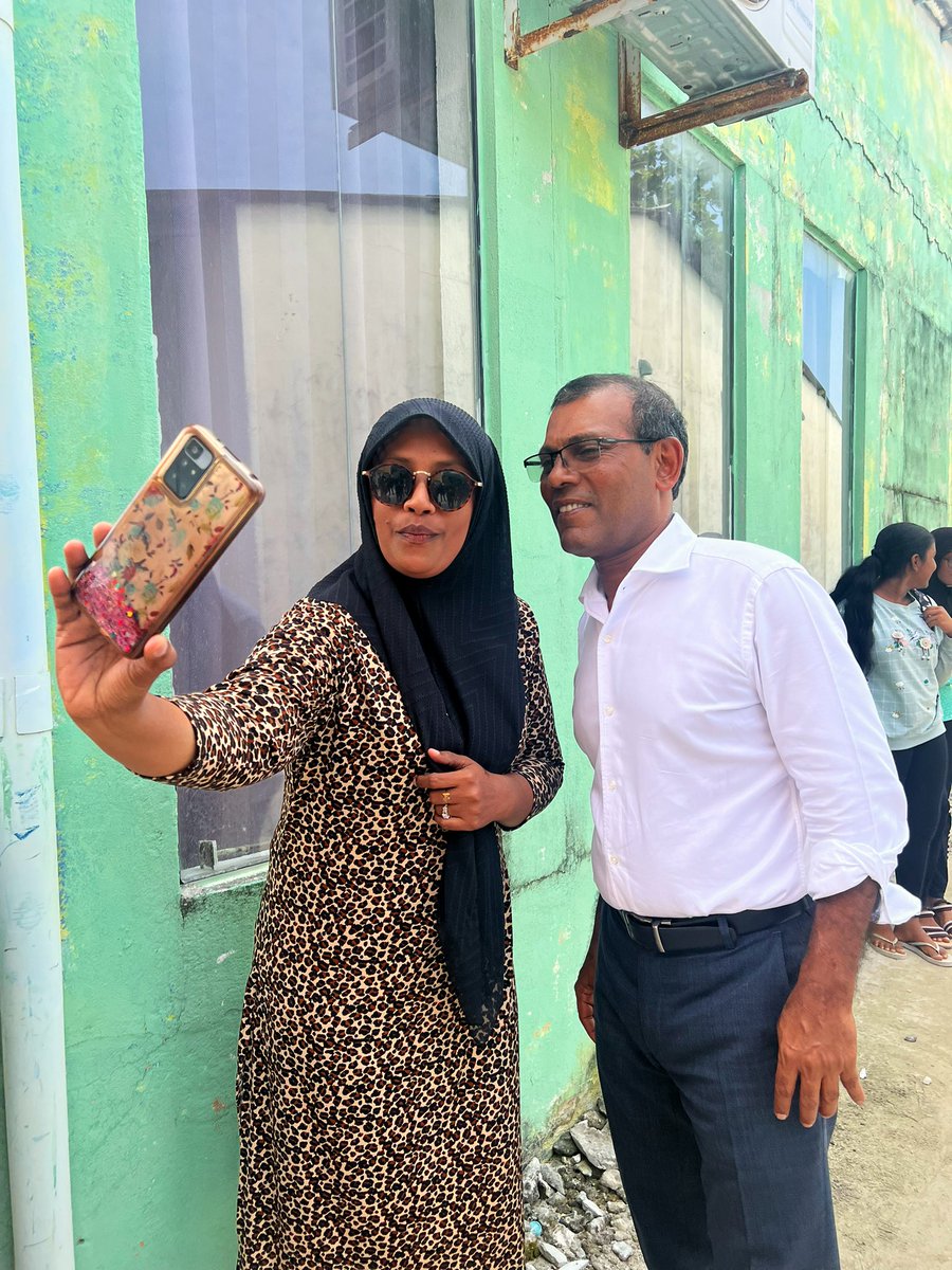 Simwarr's tweet photo. މުލަކު 💛 https://t.co/aBfza3wMIO