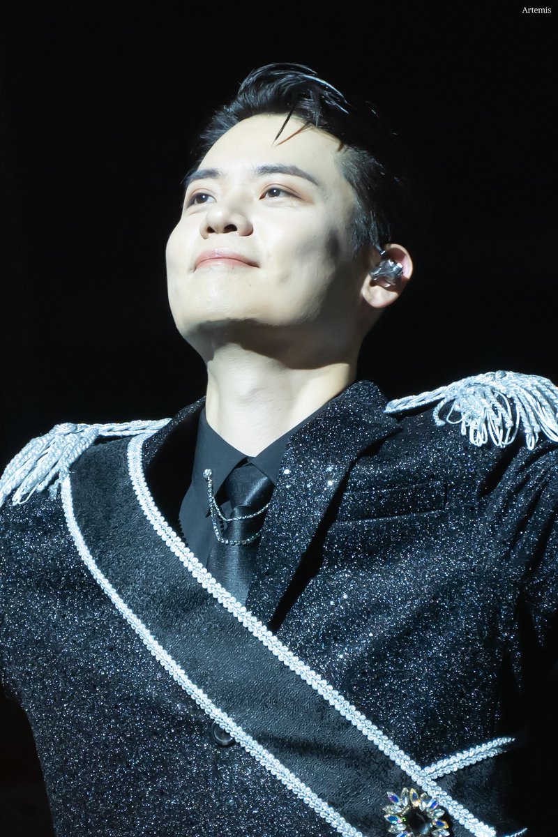 20221218 LAPOEM SYMPHONY
#유채훈

가슴둘레110넘는거 자랑