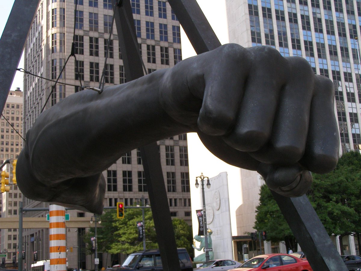 A Man Of Memes on Twitter "RT LionHearted76 MLK sculpture “The