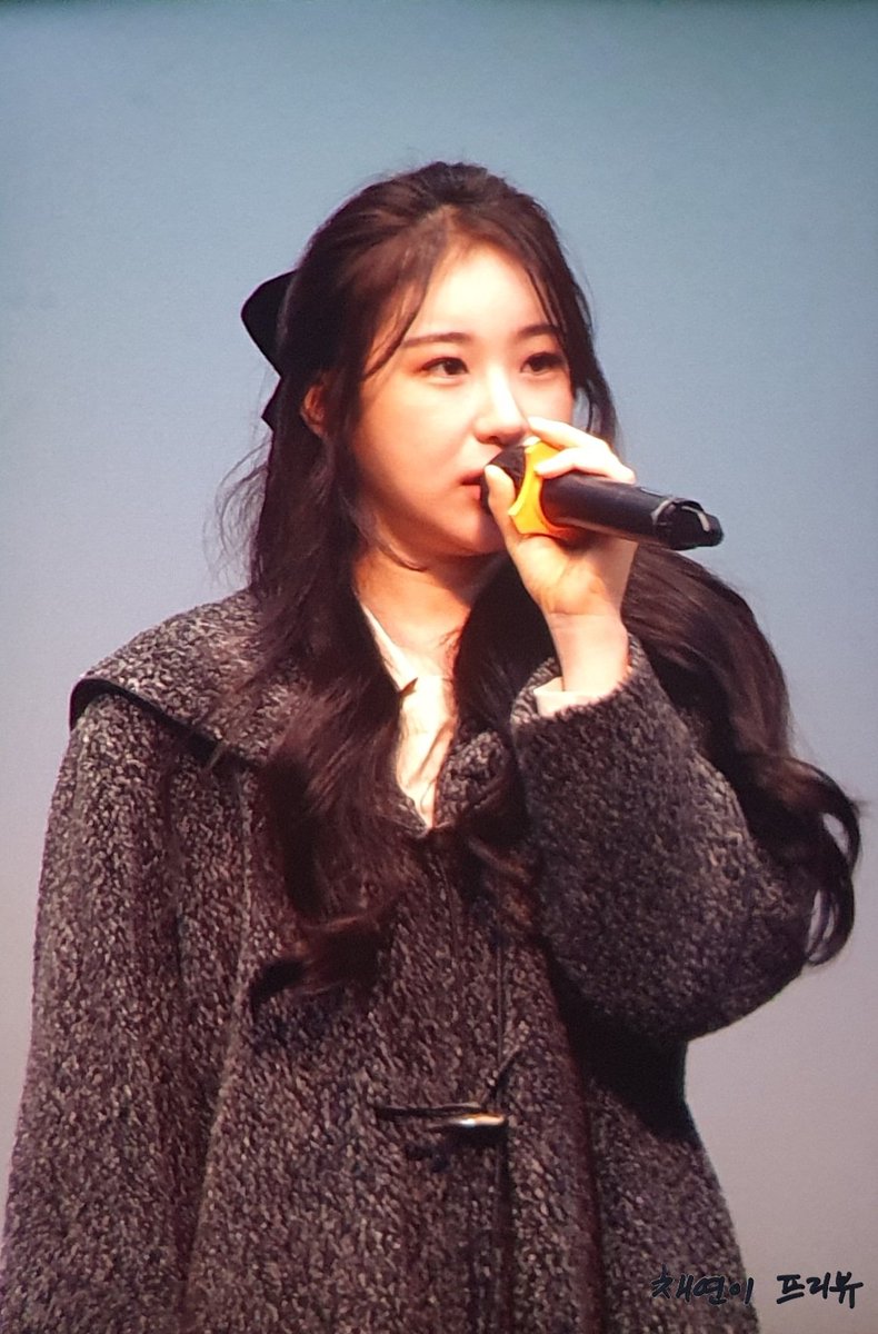 acorn0111's tweet photo. 230115 마지막 팬사인회 프리뷰

고마웠어...

#LeeChaeYeon #이채연 #イチェヨン
#여니왔어요 https://t.co/vxyN3vdYDe