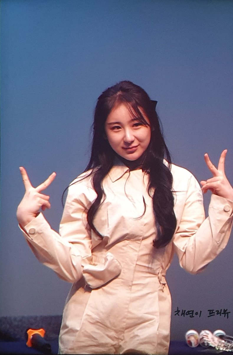 230115 마지막 팬사인회 프리뷰

고마웠어...

#LeeChaeYeon #이채연 #イチェヨン
#여니왔어요