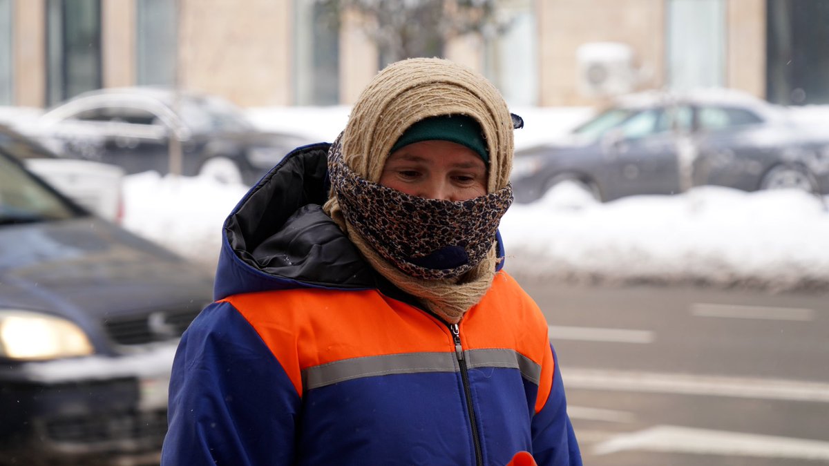 NigoraFazliddin's tweet photo. Beautiful #utility workers of #Dushanbe #Tajikistan shovel away snow from the #sidewalks and the #highways. 80% of this sector is women aged between 40 -65 and even older. Aren’t they beautiful? https://t.co/x4ujKU06yw