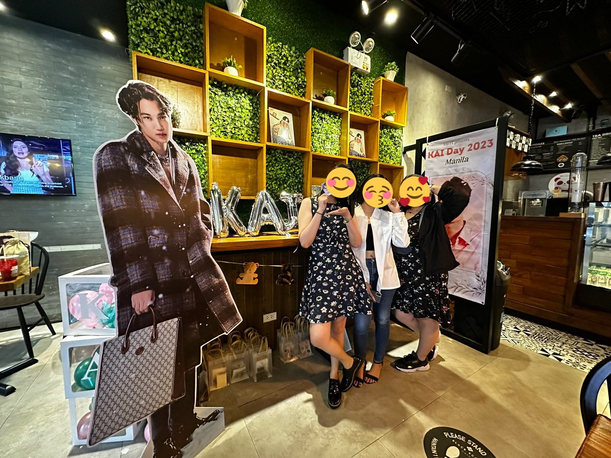 halmyeonnie's tweet photo. 3rd kai-fe event, core memory ๐ฅฐ
what if hyundai tucson na ipa-bring me sa susunod? @kaigomsph ๐ charot!
#KAI #KAIFE #KAIFEmnl #HappyKaiDay2023 #HappyKaiDay https://t.co/M4d8lARF0L