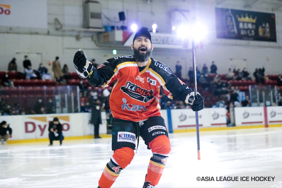 ALhockey_JP's tweet image. スキルコンテスト・ストラックアウトの優勝者は🏆

/
H.C.栃木日光アイスバックス @NIKKOICEBUCKS 
坂田 駿 選手 @sakata4hun 
\

圧倒的な正確さ🔥

#アイスホッケーヒーローズ2
#アジアリーグオールスター
#アイスホッケー 
#アイスバックス