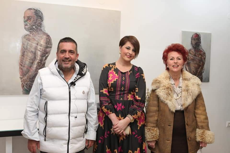 Chalkos Gallery 
σεβασμός σε δύο κυρίες που αγαπώ.. 
#amalia_tzampazi
#vasileia_tatsi