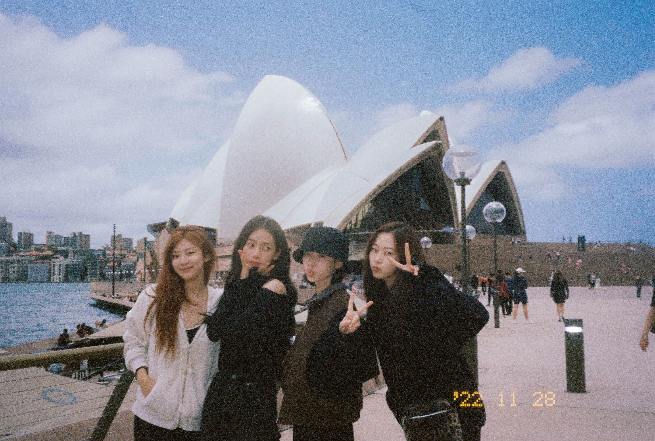 Fmfh85NaMAIe4fB.jpg:orig