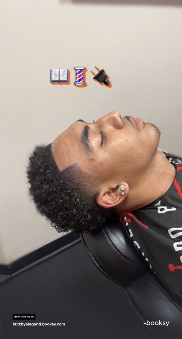 <a href="/RacallisTotten/">racallis totten</a> @BooksyApp <a href="/bevel/">BEVEL</a> <a href="/DashaunMallory/">Dashaun mallory</a> for appointment 📖on booksy will travel 🛫💈