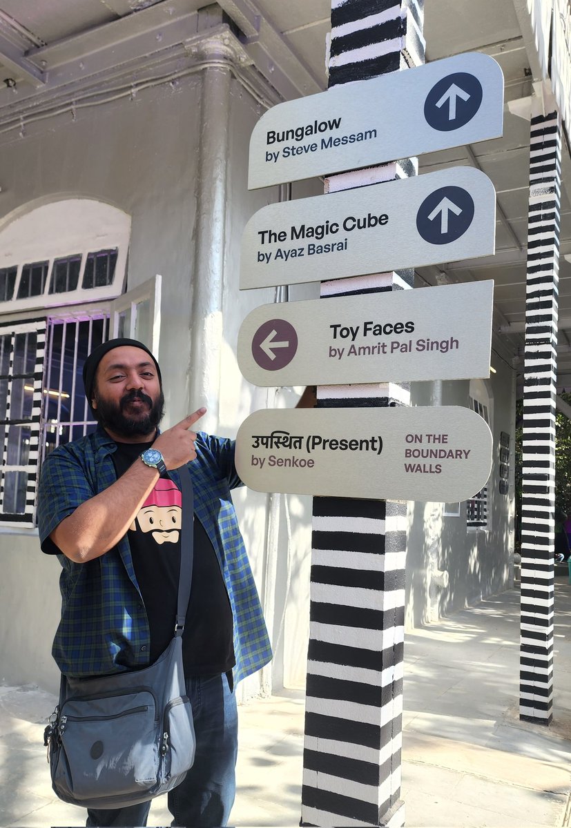 It feels great to see a signage for your art.