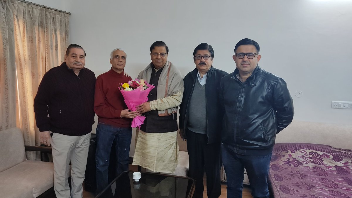 drkamalguptabjp's tweet photo. डॉ रविंद्र गुप्ता जी मामले में हुई कार्यवाही को लेकर आज डॉ. जे.पी. सिंह नलवा,डॉ.ऐ.पी. सेतिया, डॉ. संदीप कालरा, डॉ.रोहन कालरा जी आभार व्यक्त करने पहुंचे।
 मैं समस्त नागरिकों को आश्वस्त करता हूं सरकार व सम्पूर्ण प्रशासन सदैव आपकी सेवा,सुरक्षा के लिए कटिबद्ध है। https://t.co/WF6294Md8R