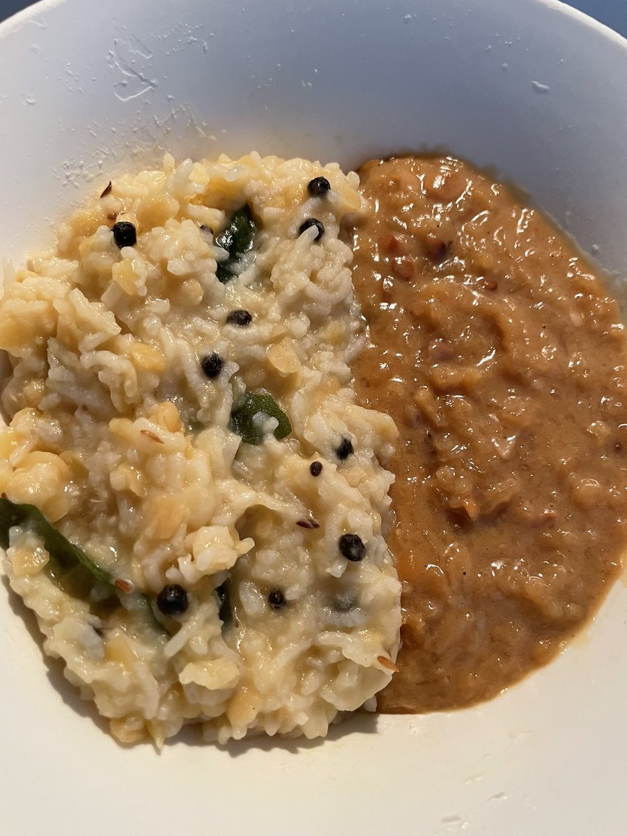 deepinspection's tweet photo. Happy Pongal (harvest festival) 🥥🌴🌾 first time making Ven Pongal and Chakkara Pongal 🇮🇳 apparently perfect consistency according to my Patti! #pongal2023 #harvestfestival https://t.co/XfTg6vunSN