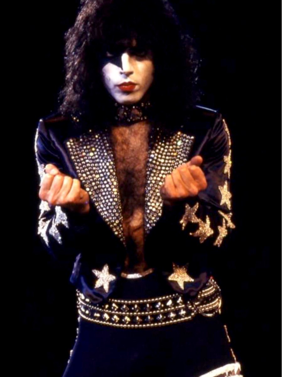 skullstar01's tweet photo. 🌟StarChild Saturday🌟
How is your weekend going?
Much ❤ All
⚡☠️⚡
#KISSArmy #KISS #PaulStanley #StarChildSaturday #StarChild https://t.co/LR2TFuJ0wg