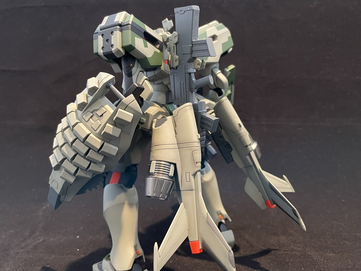 完成🎉 MiG-21PF バラライカ ・アイリスディーナ・ベルンハルト機 迷彩