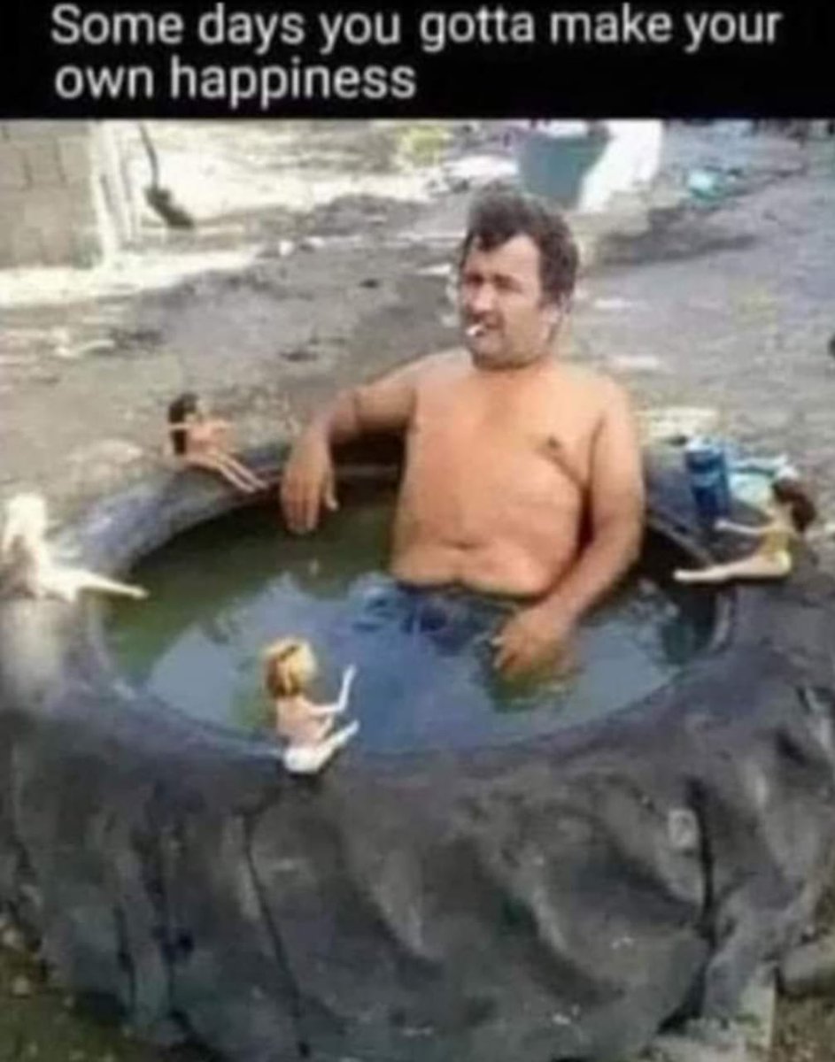 superbossAl's tweet photo. I know I am very handsome!!!
Me and my chicks around my pool 🌞🤪🤣🤣🤪🍺✌🏻 https://t.co/BbeD5WNEue