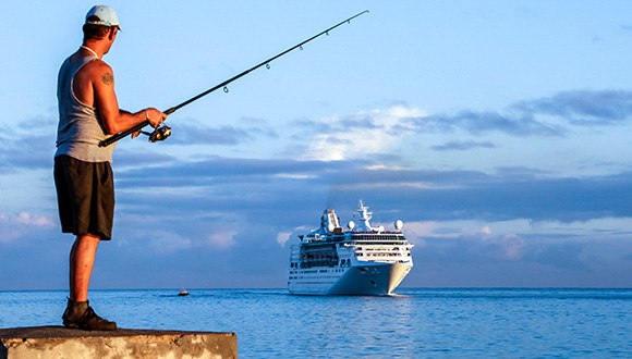 EmbaCubaFI's tweet photo. #Cuba🇨🇺 among the 52 recommended destinations to travel in 2023 by The New York Times.
Although it does not mention the limitations of the blockade for American tourists, it recognizes the benefits of our national culture.
#CubaDestinoSeguro
#EndEmbargo
https://t.co/ozkNH23h1k https://t.co/C2fIMAPSVr