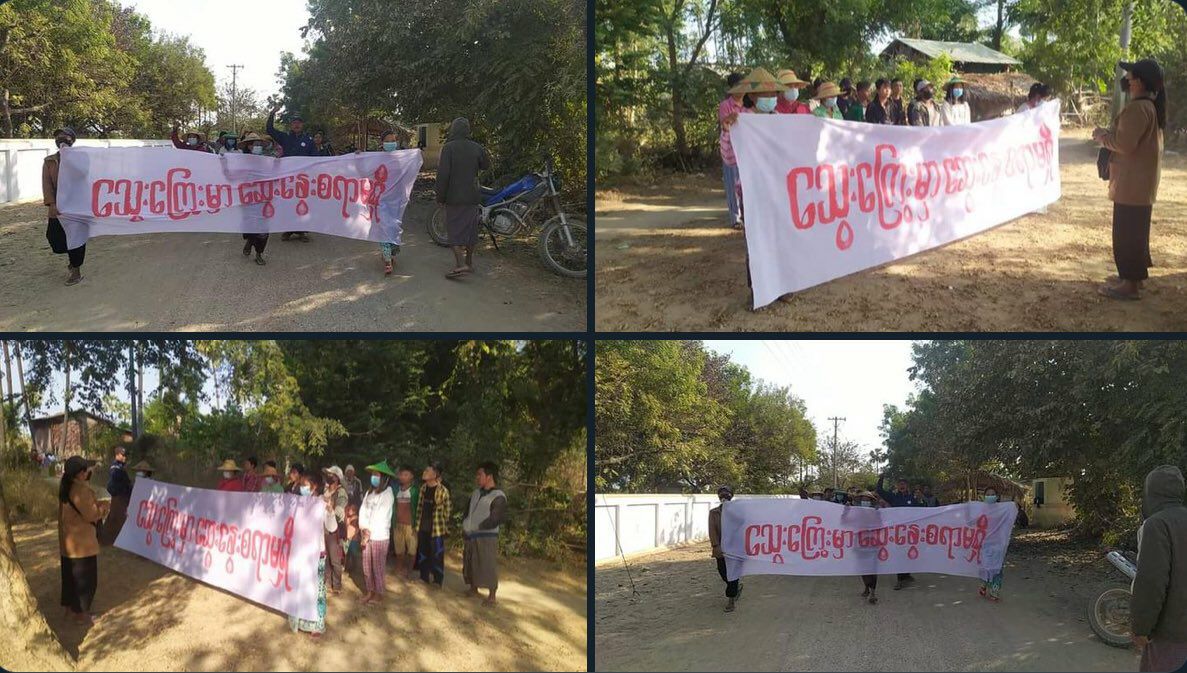 YanAungNoe1's tweet photo. Joint forces of pro-democracy villagers of several villages from northern Salingyi township and eastern Yinmarbin township staged a strike against military dictatorship.  #2023Jan15Coup #OpposeAntiShamElection #WhatsHappeningInMyanmar https://t.co/kUFIreYXGs
