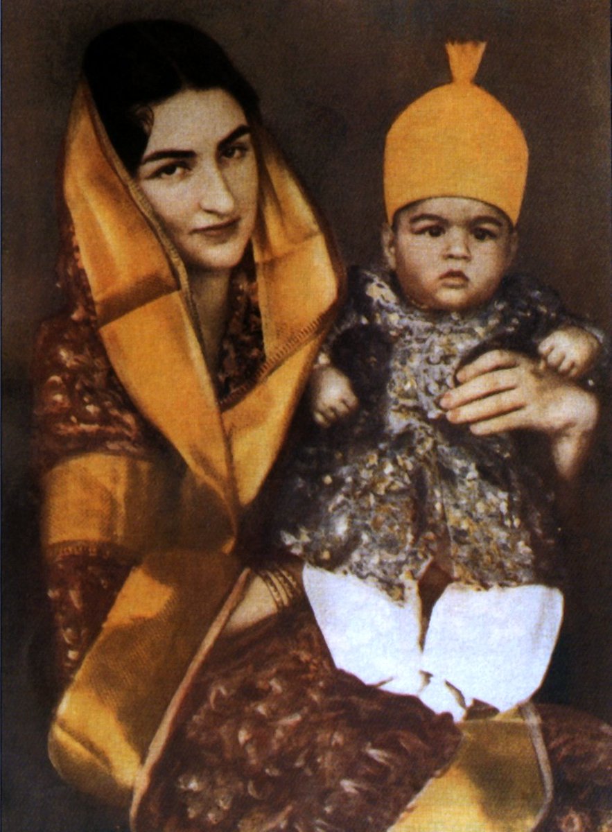 MuhammadArifAli's tweet photo. Mukkaram jah passes away, he was the 8th Titular Nizam of Hyderabad. Born in 1933, France. He was the Grandson of Osman Ali Khan &amp; Abdul Mejid of Ottoman. He owns 4 palaces including @TajFalaknuma. He remains the richest person In India until 1980's. https://t.co/paEc5pxhRi