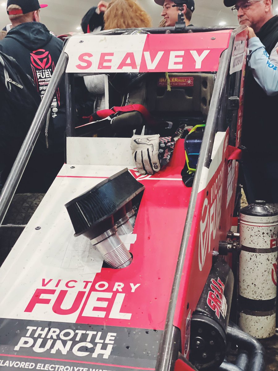 dirt_crowd's tweet photo. #DIRTCROWD WINNING!!
Congratulations @Logan_Seavey @SwindellSpdLab
If you were impressed by that performance you can support Logan HERE ➡️ https://t.co/qJgD1kzNuJ
#SupportYourDriver https://t.co/zAuVeaRELl