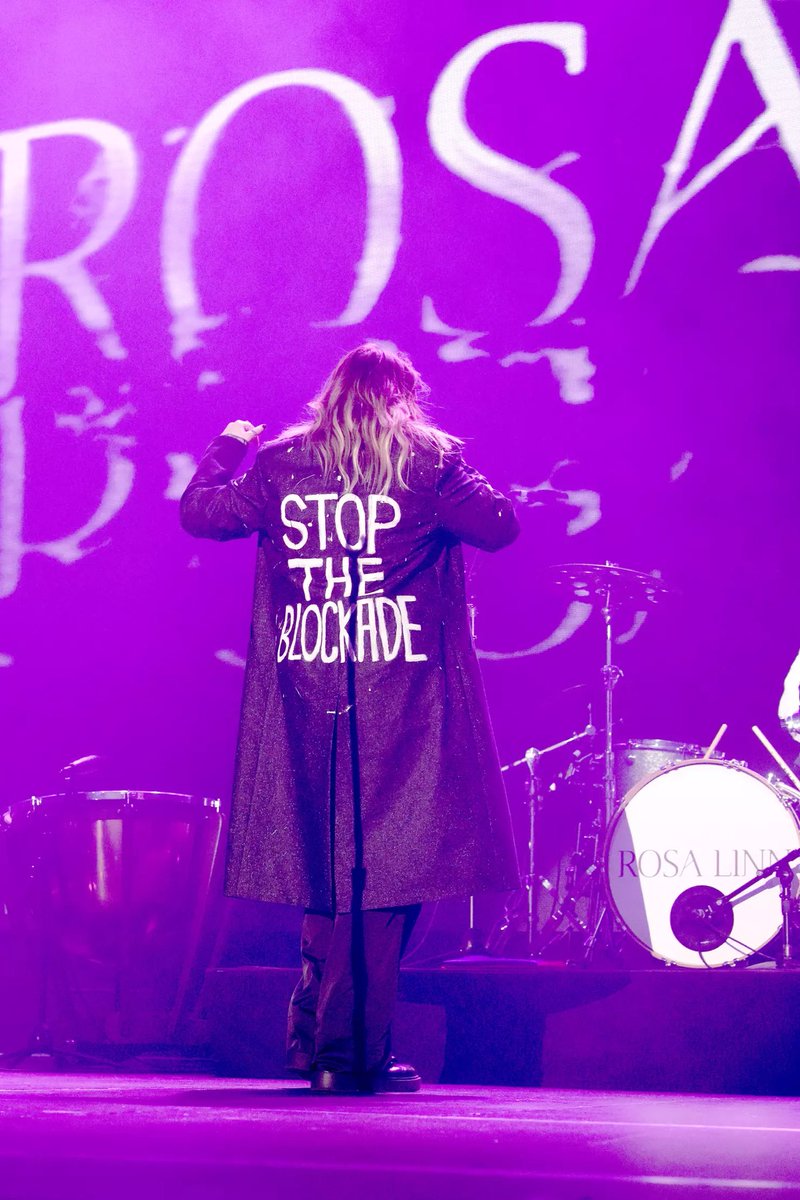 REPUBLICPRESS_'s tweet photo. At the iHeartRadio music festival, Armenian singer Rosa Linn took the opportunity to take her stance against the ongoing blockade of Artsakh by donning a jacket that read "Stop The Blockade" &amp; holding the Armenian flag high. https://t.co/tXm6jBQWM9

📷 Getty Images North America https://t.co/rEGqmBWiUz