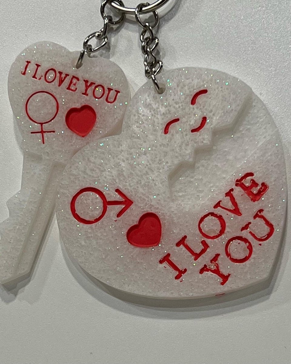 Rachi_Ann's tweet photo. Valentines Day candy heart keychains on https://t.co/JsZWGqRwoH #candyheart #keychain #valentines #shopetsy #valentinesday https://t.co/HrG2RfqgWz