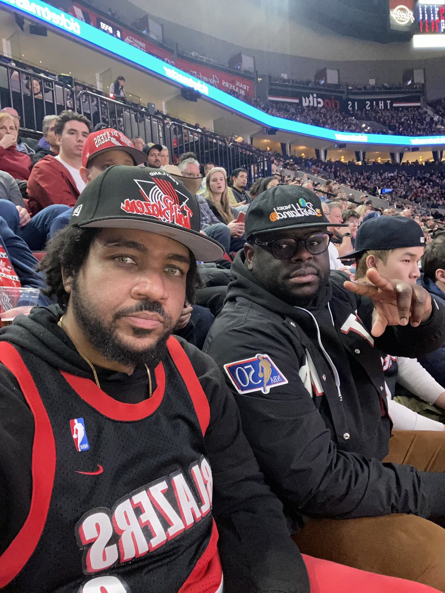 shewfiend's tweet photo. @sweetsidepdx was in the building for that @trailblazers dub!!! #portlandtrailblazers #Dametime #ripcity #dripcity https://t.co/o6ToitglpJ