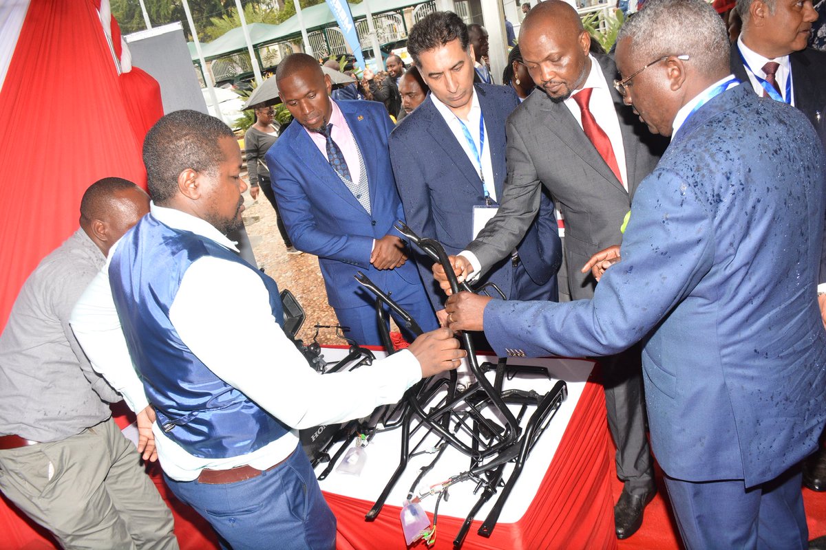 IsaacKalua's tweet image. Locally Produced goods a sure ticket for a million jobs per year. Read kaluagreen.com/?p=3825 #FromPlanToAction @HonMosesKuriaa @MinistryofIT @StateHouseKenya @KenyaGovernors @GreensEFA @GTAPKenya @Sdg13Un #Kenya