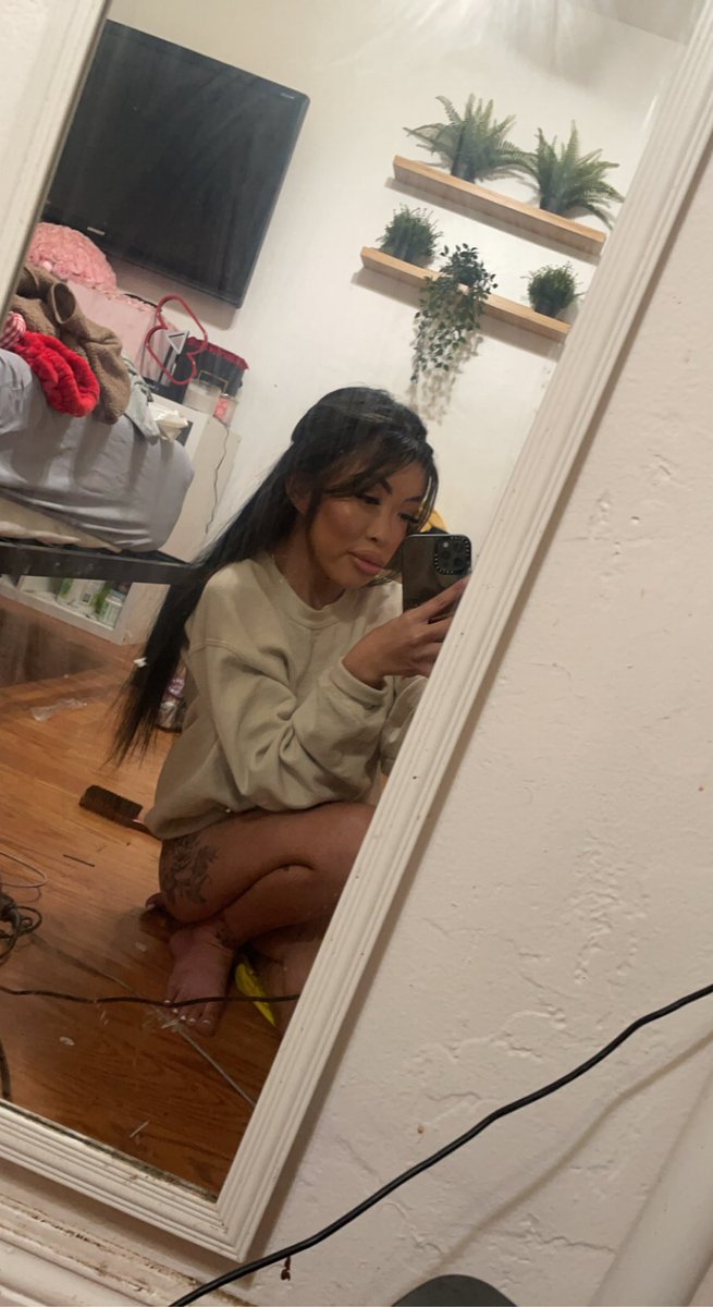 jennxngo's tweet photo. asian squat on 10 https://t.co/XhZtO6eSYC