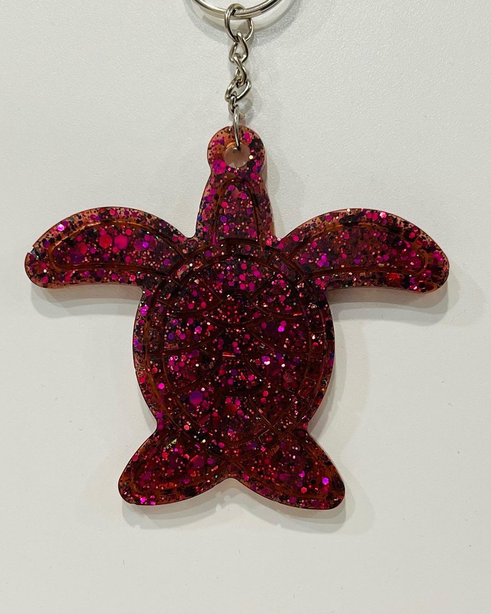 Rachi_Ann's tweet photo. Sea Turtle keychains available on https://t.co/JsZWGqRwoH #seaturtles #keychain #shopetsy #backpackcharms https://t.co/19QcP3Mnq7