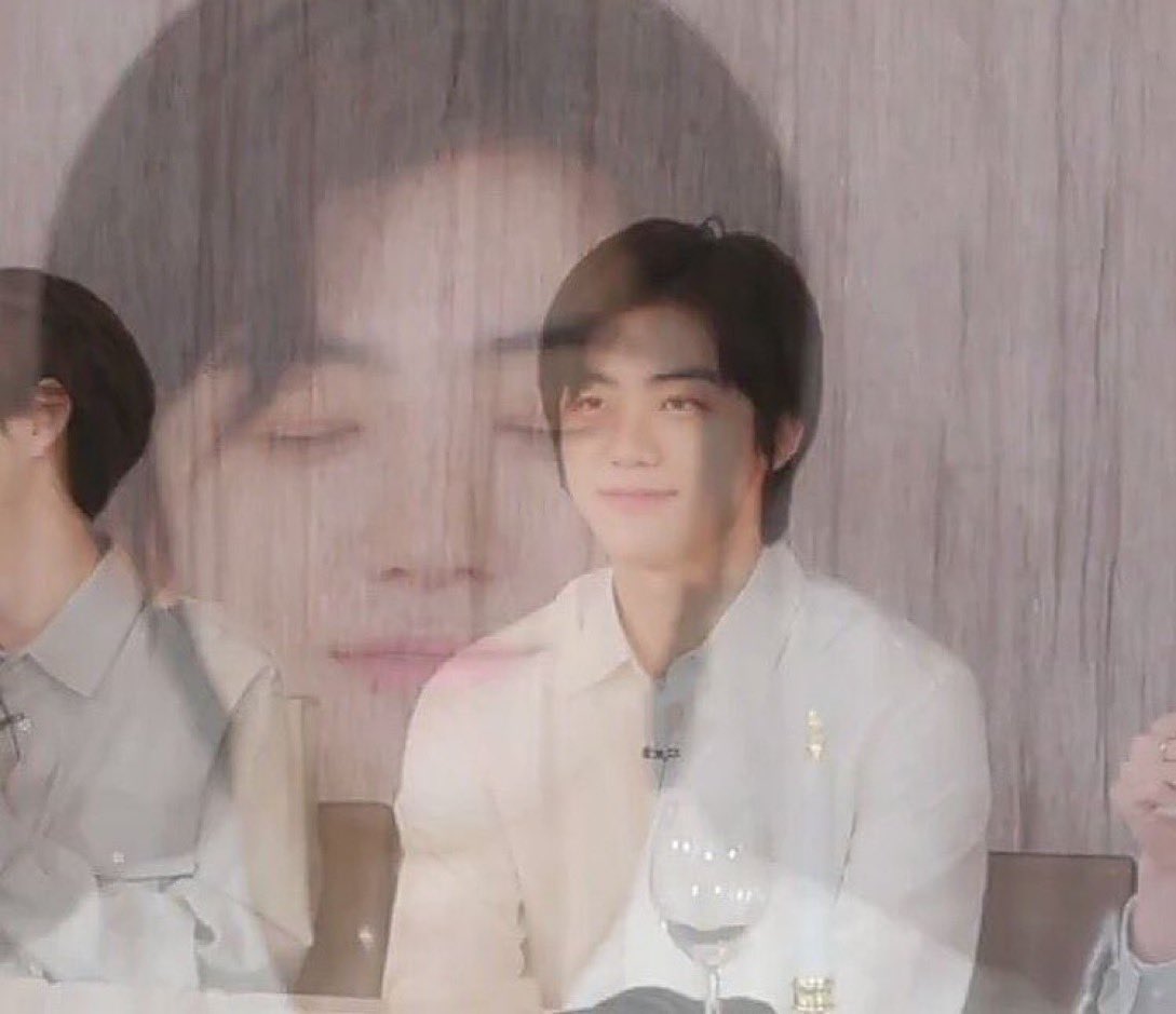 mjm (@mailinglove13) on Twitter photo 