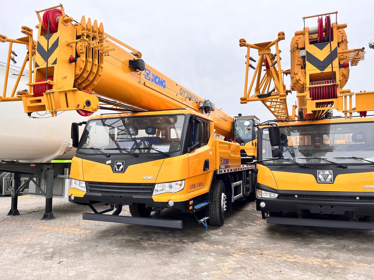 NicoleC24419658's tweet image. XCMG QY30K5C Truck Crane
#XCMG #XCMGCRANE
Dimension: 12990*2550*3500mm
Engine Model: SC9DF300.1Q5
Rated Power: 221/2200 kw/rpm