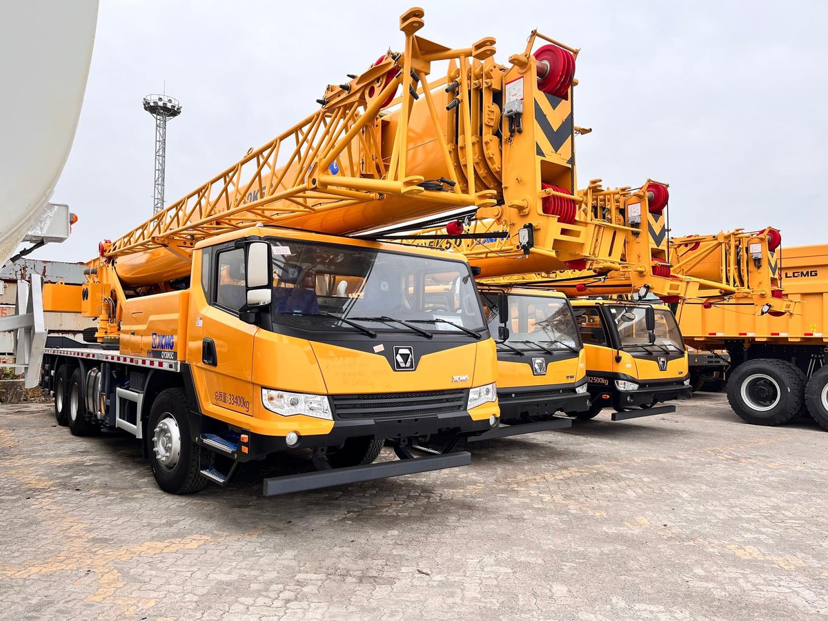 NicoleC24419658's tweet image. XCMG QY30K5C Truck Crane
#XCMG #XCMGCRANE
Dimension: 12990*2550*3500mm
Engine Model: SC9DF300.1Q5
Rated Power: 221/2200 kw/rpm