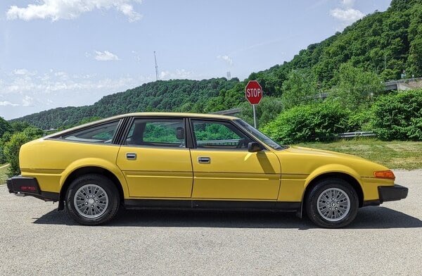 MatthewHall1973's tweet photo. @RobMcCargow Mustard yellow rover 3500 https://t.co/Yl11sFTUVz