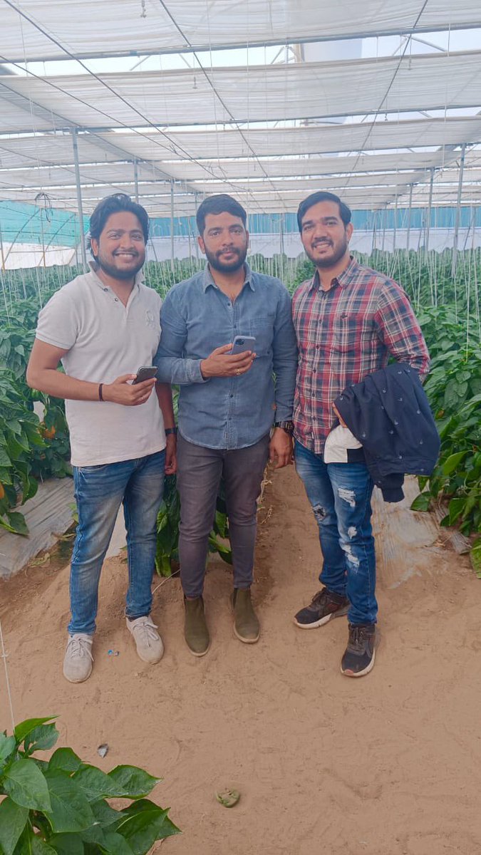 MeAnkurBhumihar's tweet photo. राजस्थान के जयपुर ज़िले के गुड़ा कुमावत गाँव के मशहूर पॉली एग्रीकल्चरिस्ट खेमाराम चौधरी की के घर गया, खेमाराम चौधरी जी राजस्थान के पहले किसान थे जिन्होंने इजरायल के इस माडल की शुरुआत की थी। 
चौधरी जी का उद्देश यही है की कृषि इतना फलदायक को की किसान का लड़का किसान बने बिना शर्म के https://t.co/BSIeVFSCUt