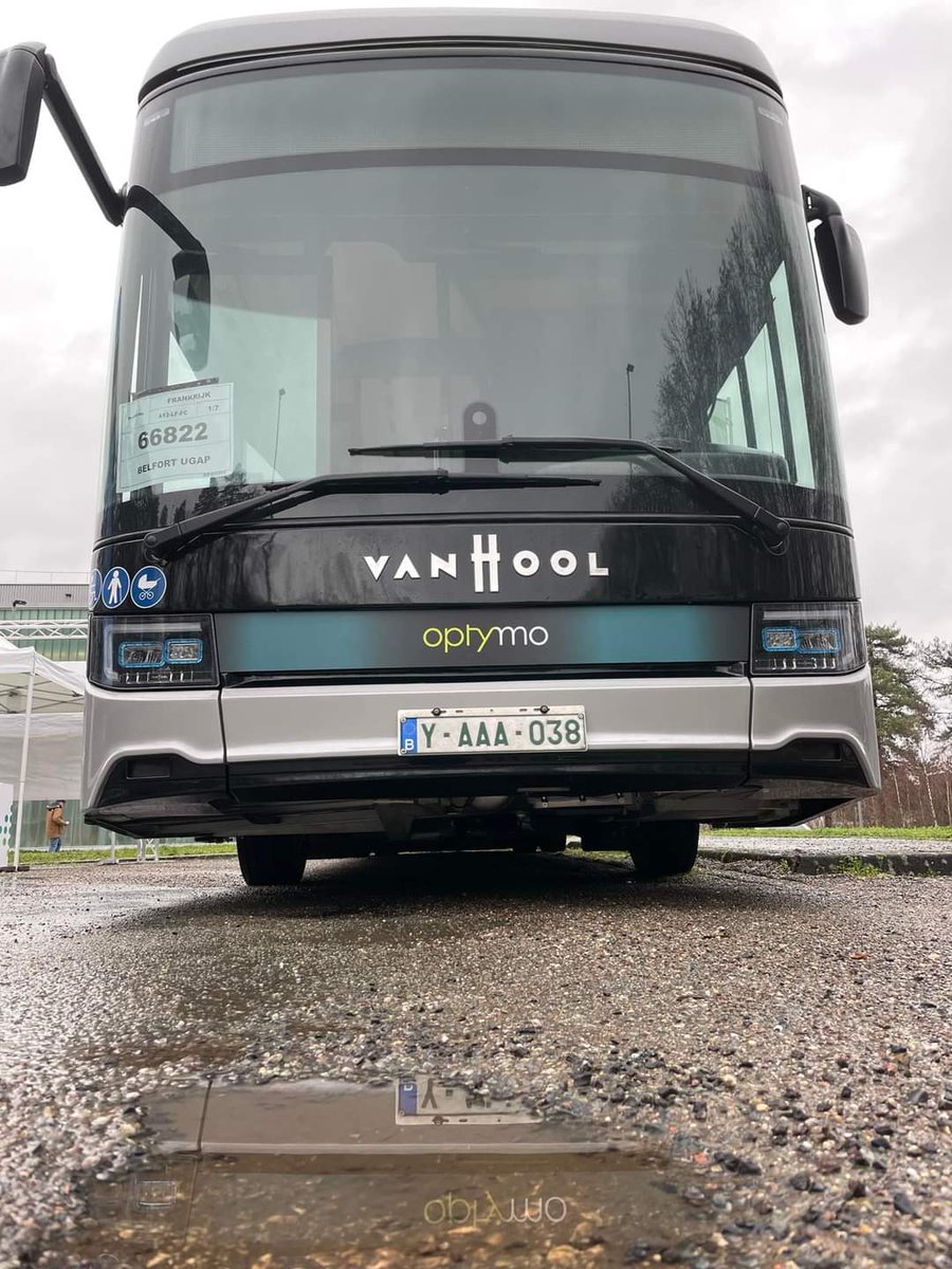 LBisontins's tweet photo. Le réseau #Optymo de @BelfortOfficiel a reçu son 1er @vanhool A12 à hydrogène !! 😍😍
Va falloir que je m'organise pour aller le tester 😊
#hydrogen #bus #vanhool https://t.co/a49gdmkrzC