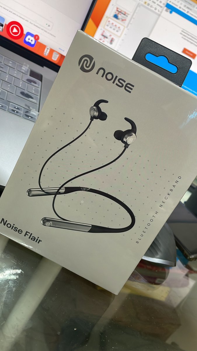 vatsalasher's tweet photo. My Noise Flair neckband from @gonoise hit a rough patch, and the brand just saved my day (and my ears) with their hassle-free process. And the cherry on top? A brand spanking new one! #gonoise #brandnew #customerservice #noisewarrior #happyears https://t.co/Xsx7WhnS7a