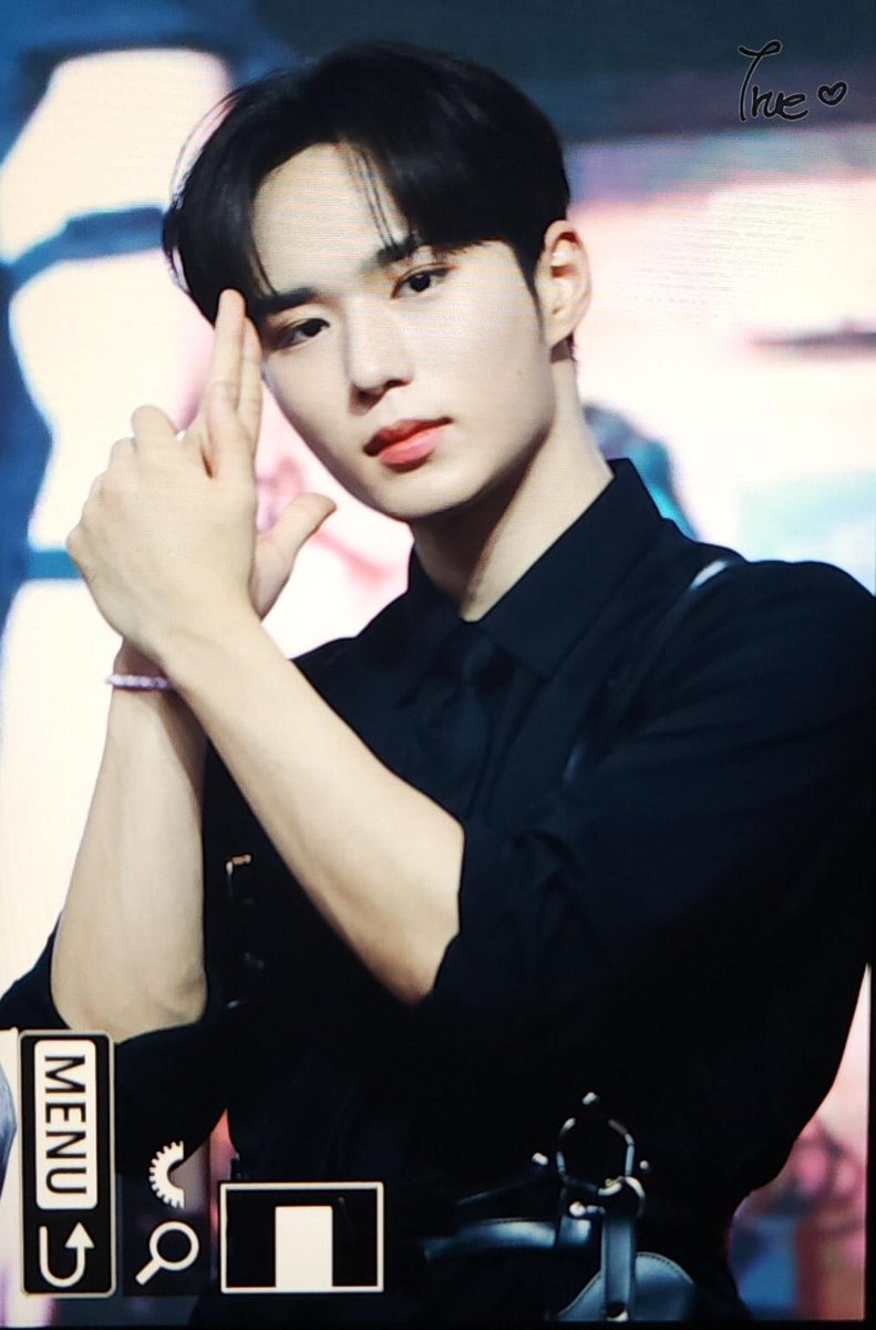 TrueJunseo's tweet photo. 230115 pre

#위아이 #WEi 
#김준서 #KIMJUNSEO https://t.co/UUHdsZkSjo